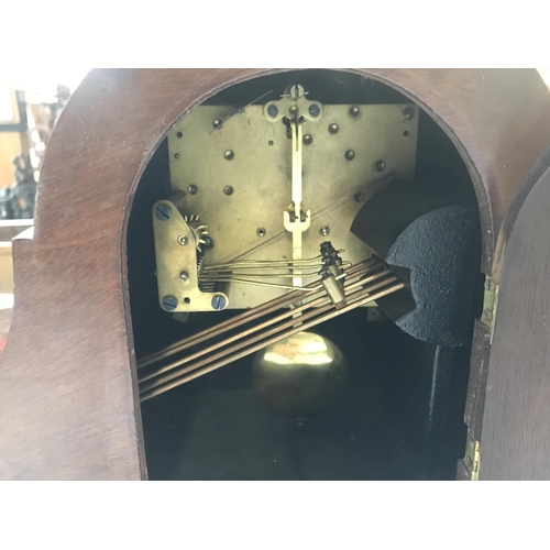 1205 - An Edwardian mantle art deco clock. Working with Westminster chimes. Postage D.