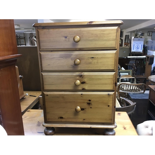 1263 - Matching Pine Chests of drawers. Dimensions 45x58x84cm and 45x108x86cm. NO RESERVE