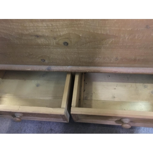 1289 - A pine blanket box with two draws at base. 90cm wide by 60 tall No reserve