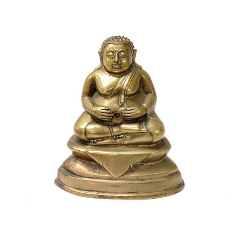 829 - A 20thC Bronze figure of a Thai seated Buddha, 16cm.