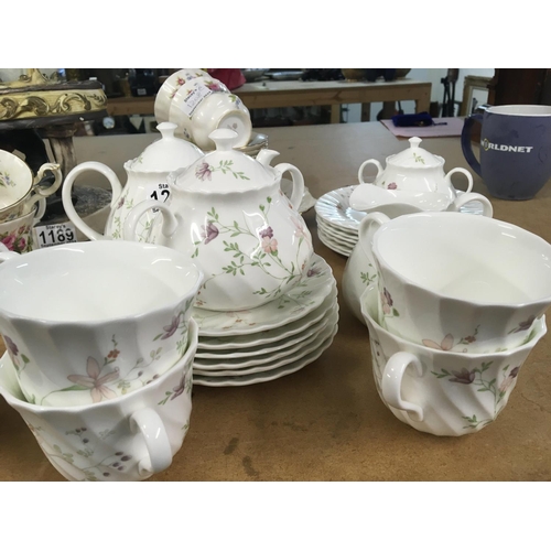 911 - A Wedgwood Campion pattern porcelain tea set six place setting no obvious damage. NO RESERVE