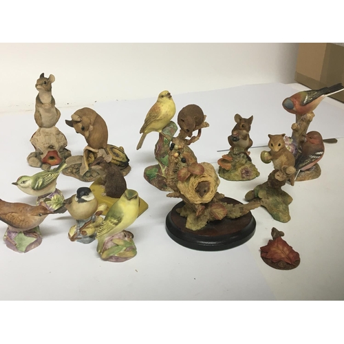 955 - A collection of Worcester bird ornaments wren wood warbler and others and craft mouse figures. NO RE... 