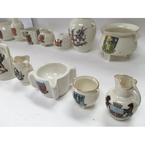 996 - A collection of 35 items of WH goss ware with various crests and model shapes. NO RESERVE