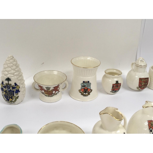 997 - A collection of 38 items of WH Goss ware with various crests and model shapes. NO RESERVE