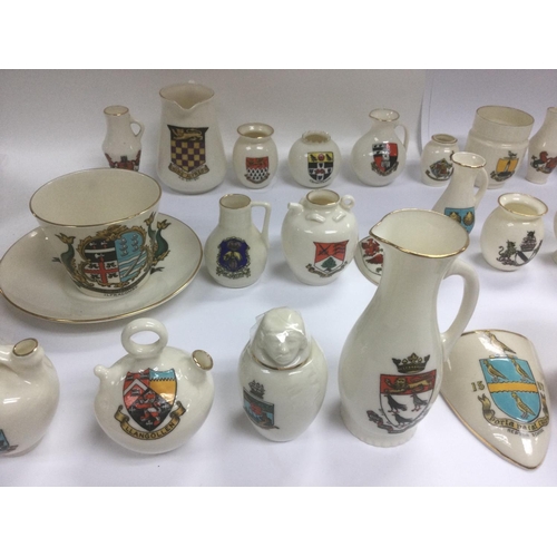 998 - A collection of 45 items of WH Goss ware with various crests and model shapes . NO RESERVE