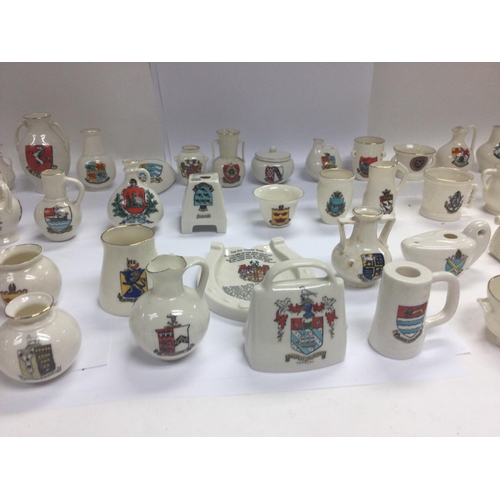 999 - A collection of 55 items of WH Goss ware with various crest and model shapes . NO RESERVE