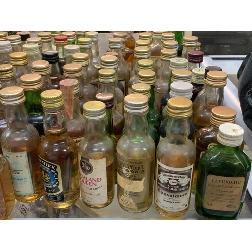 1819 - A large collection of vintage single and blended whiskys. Inc Macallan 10 year old(D) postage not a... 