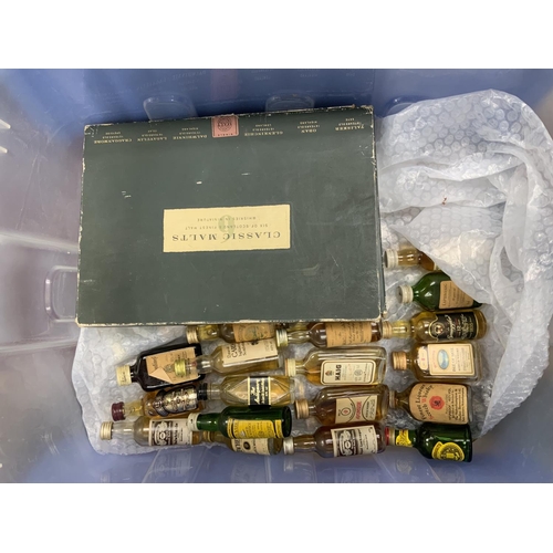 1819 - A large collection of vintage single and blended whiskys. Inc Macallan 10 year old(D) postage not a... 