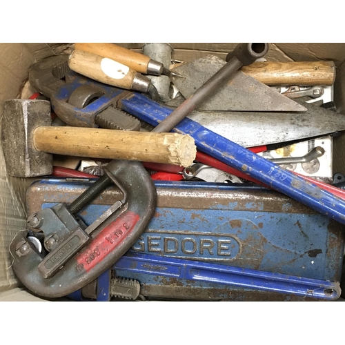 1951 - Large lot of assorted tools.
Postage D