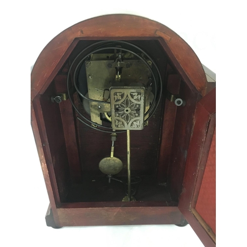 1414 - An Edwardian mantel clock.