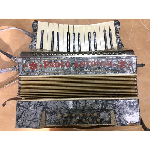 2072 - A Paolo Antonio accordion. Postage C. NO RESERVE