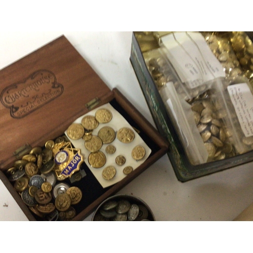 13 - A large collection of Military buttons well presented in tins included American French Antique milit... 