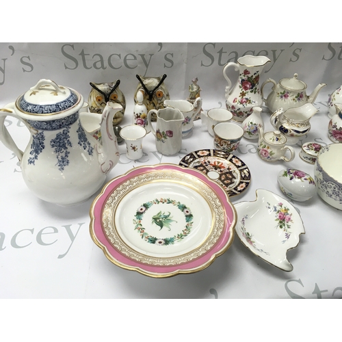 276 - A collection of assorted ceramic items including Wedgewood. No reserve