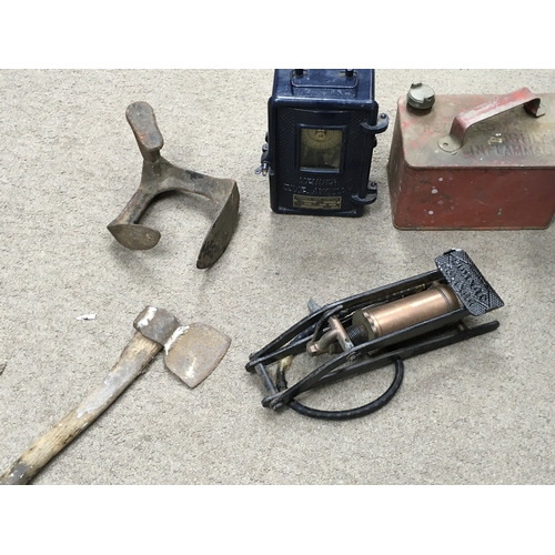 32 - A Collection of interesting vintage tools and devices including a Dunlop Junior car tyre foot pump, ... 