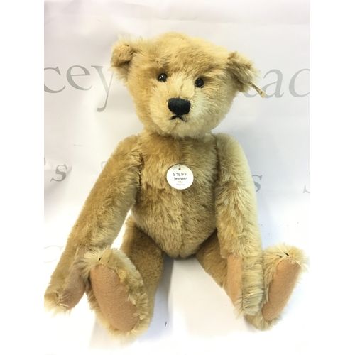 361 - A boxed Steiff 1906 replica 1994 teddy bear, postage category C