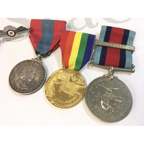 47 - A Collection of WW2 medals including Defence medal, War medal, 1939-45 star and France and Germany s... 