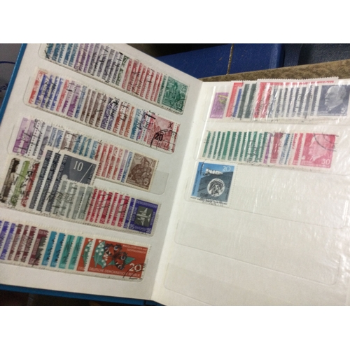 517 - A collection of used worlds stamps including loose and albums with French, Indian, Hungarian stamps ... 