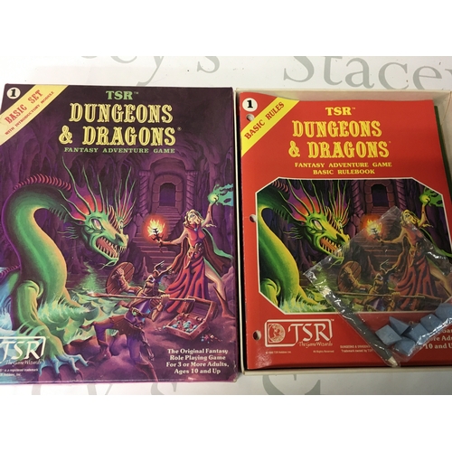 611 - A small, vintage Dungeons and a dragons fantasy adventure game made by TSR from 1980 and 2 adventure... 