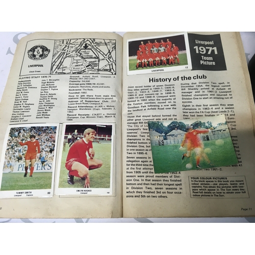 631 - A collection of vintage football books from the Sun about the premier league with some including 3D ... 