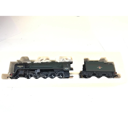 153 - A Boxed Hornby 00 Gauge BR 2-10-0 Class 9F Locomotive 92220 Evening Star #R2187.