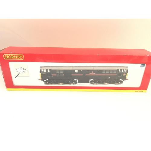 174 - A Boxed Hornby 00 Gauge Fragonset AIA-AIA Diesel Electric Class 3@ 31452 Minotaur #R2573.