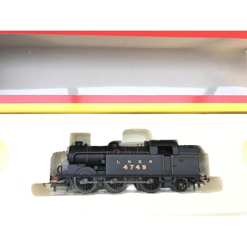 179 - A Boxed Hornby 00 Gauge LNER 0-6-2T Class N2 Locomotive Weathered 4749 #R2251.