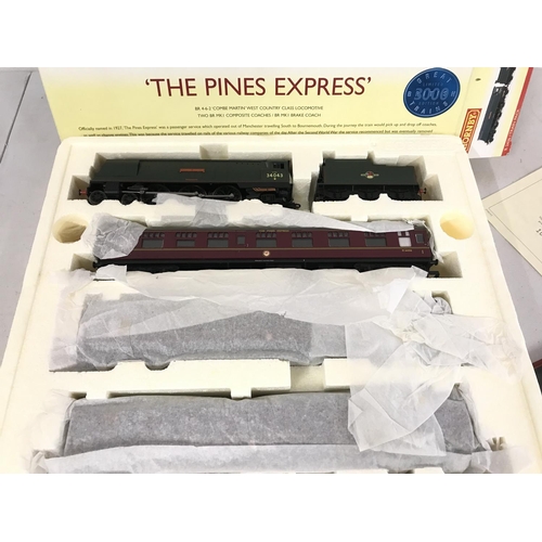 18 - A Boxed Hornby 00 Gauge The Pines Express Set #R.2436.