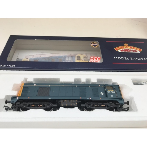 231 - A Boxed Bachmann 00 Gauge Class 20 Diesel BR Blue With Indicator Boxes. #32-043DS DCC Sound.