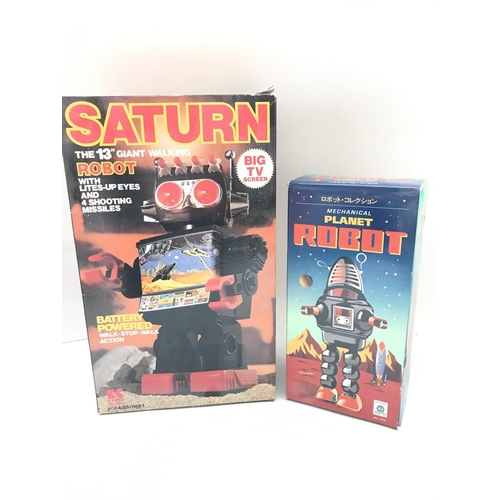 290 - A Boxed Saturn Robot and a Mechanical Robot. No Reserve.