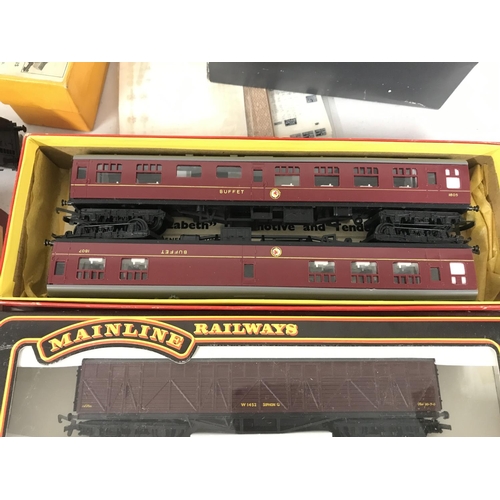 46 - A Collection of Various 00 Gauge Model Kits. Locos. track etc.