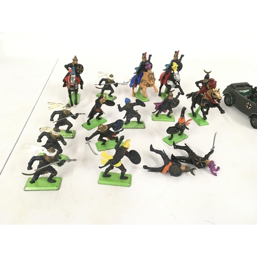 472 - A collection of Britains Deetail model figures featuring Scaracens.. German WWII soldiers and Britis... 