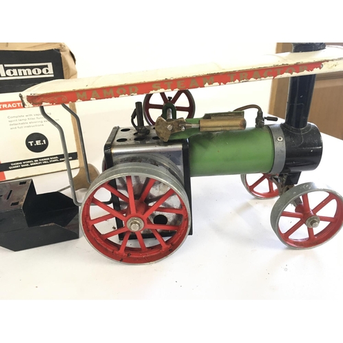 474 - A boxed Mamod Traction Engine TE.1. Includes spirit lamp..filler funnel..steering extension. No rese... 