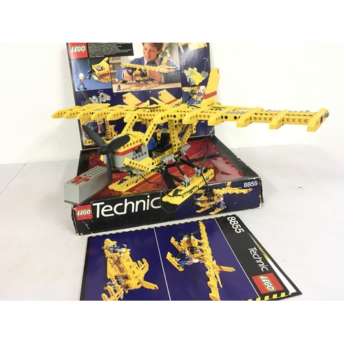 476 - A Lego seaplane model 8855. Assembled with original box and instructions. No reserve