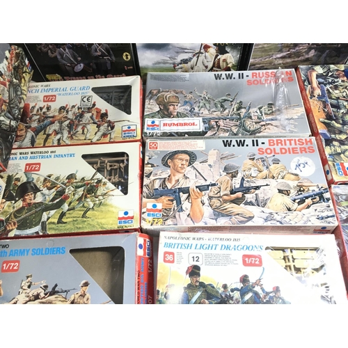 483 - A collection of boxed ESCI plastic figures featuring WWII.Napoleonic..Colonial..Confederates and Cri... 