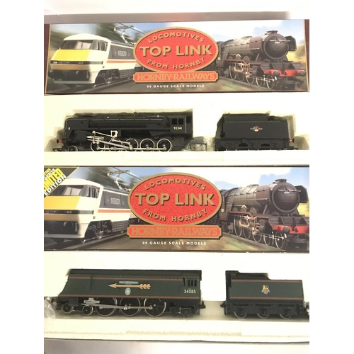 503 - 2 X Boxed Hornby 00 Gauge Locomotives. A BR 2-10-0 Locomotive Class 9F #R.864 ans a Battle Of Britai... 