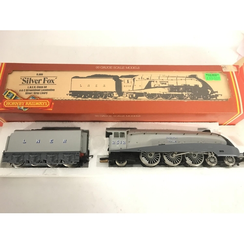 504 - A Boxed Hornby LNER A4 Class Loco Silver Fox. #R.099.