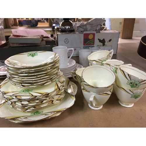 1015 - Crafton cups, saucers, plates Portmeirion totem cups and saucers, Carltonware dishes, royal Doulton ... 