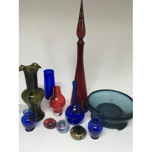 1032 - A collection of coloured mid 20th century art glass including a cloud glass bowl.