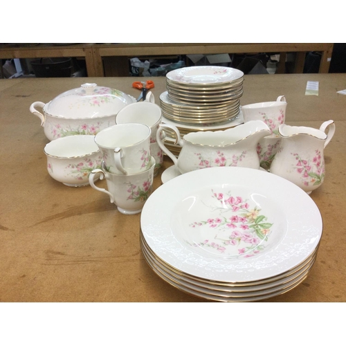 1076 - A Royal Albert Parkland Pattern dinner and tea set including plates, cups etc. this lot cannot be po... 