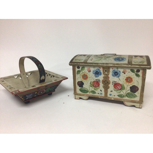 1243 - A Norwegian folk art painted wood late 19th century small casket 23cm wide with a matching basket. (... 