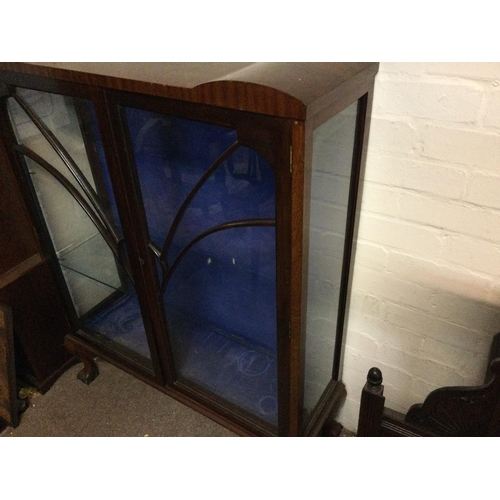 1280 - A mahogany vernier display cabinet. 91cm wide 119tall 31deep.