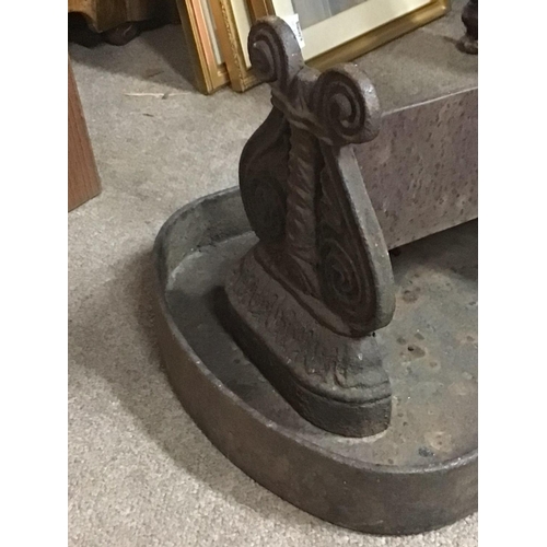 1335 - A Regency cast iron boot scraper.