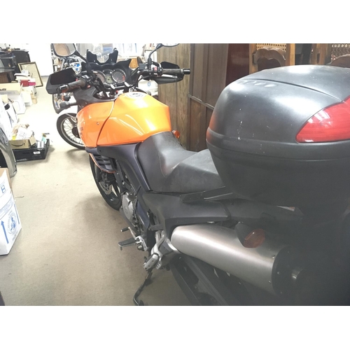 1806 - A Kawasaki KLV 1000 motorcycle Registration EY04 DYP. The bike has been garaged stored however it ha... 