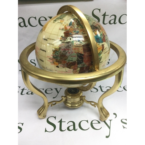 1822 - A specimen globe, approx height 36cm. Shipping category D.