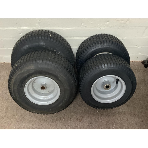 1958 - 2 pairs of pneumatic trolley tyres 15 x 5.50-6 / 13 x 5.00-6.