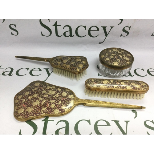 1976 - A vintage dressing table set. Shipping category D.