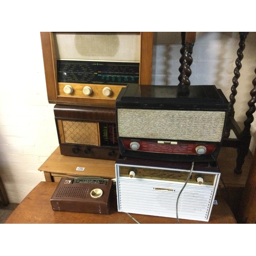 1997 - A collection of assorted vintage radios.