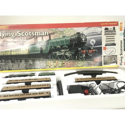 121 - A Hornby boxed model train set R1039. Flying Scotsman. 00 gauge.