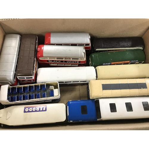 135 - A Collection of Boxed And Loose Diecast Buses. Various Makes. (2).