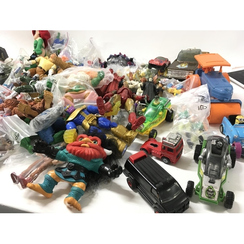 251 - A large collection of assorted play figures ..vehicles etc. includes Star Wars..Spider-Man..Fantasti... 